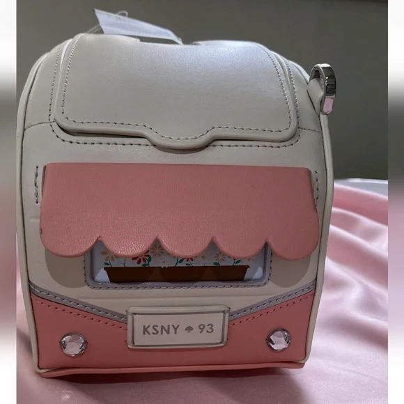 Kate Spade Day Tripper Camper Van Crossbody NWT Novelty - Picture 10 of 11